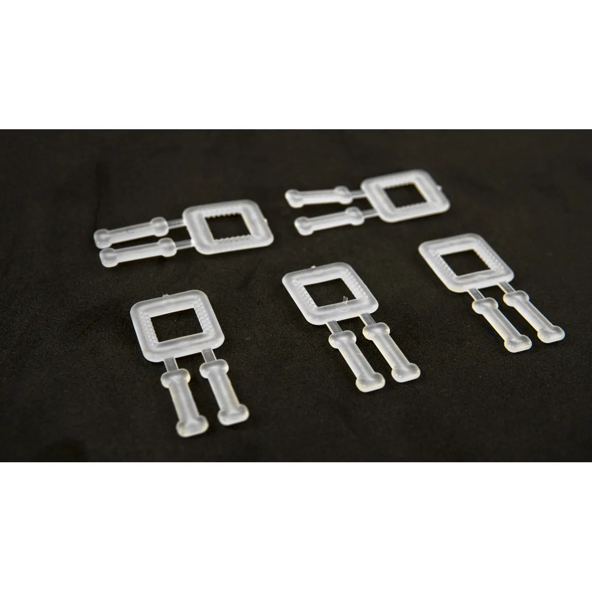 Бели пластмасови катарами за PP чембер лента (BUCKLES-5P), 12 mm
